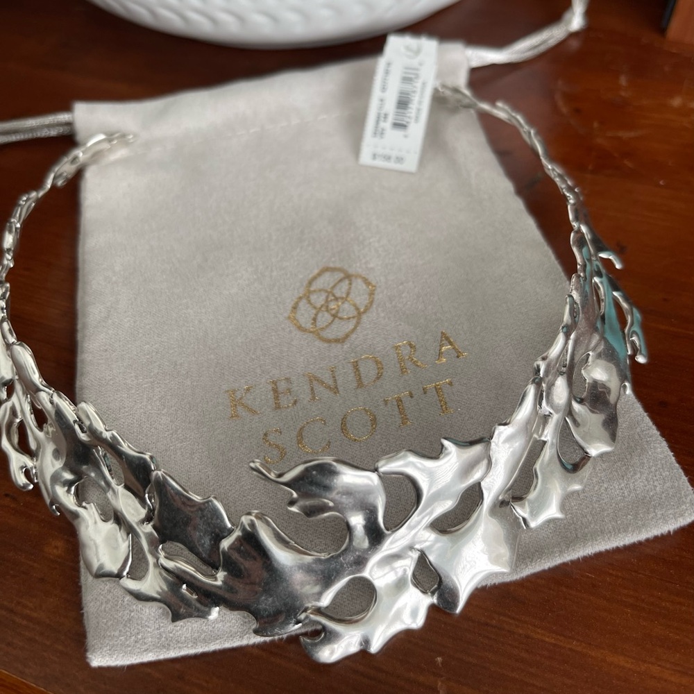 Kendra Scott Savannah Collar Necklace